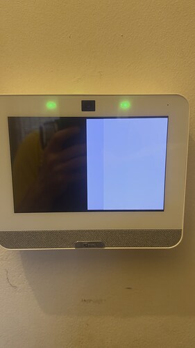 iq_panel_white_screen_3